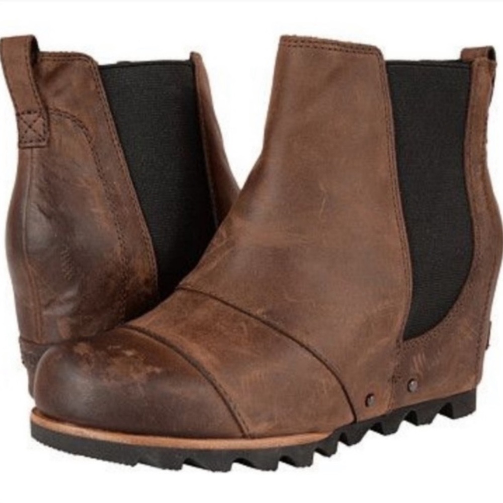Sorel Lea Wedge Ankle Boots in Umber Brown